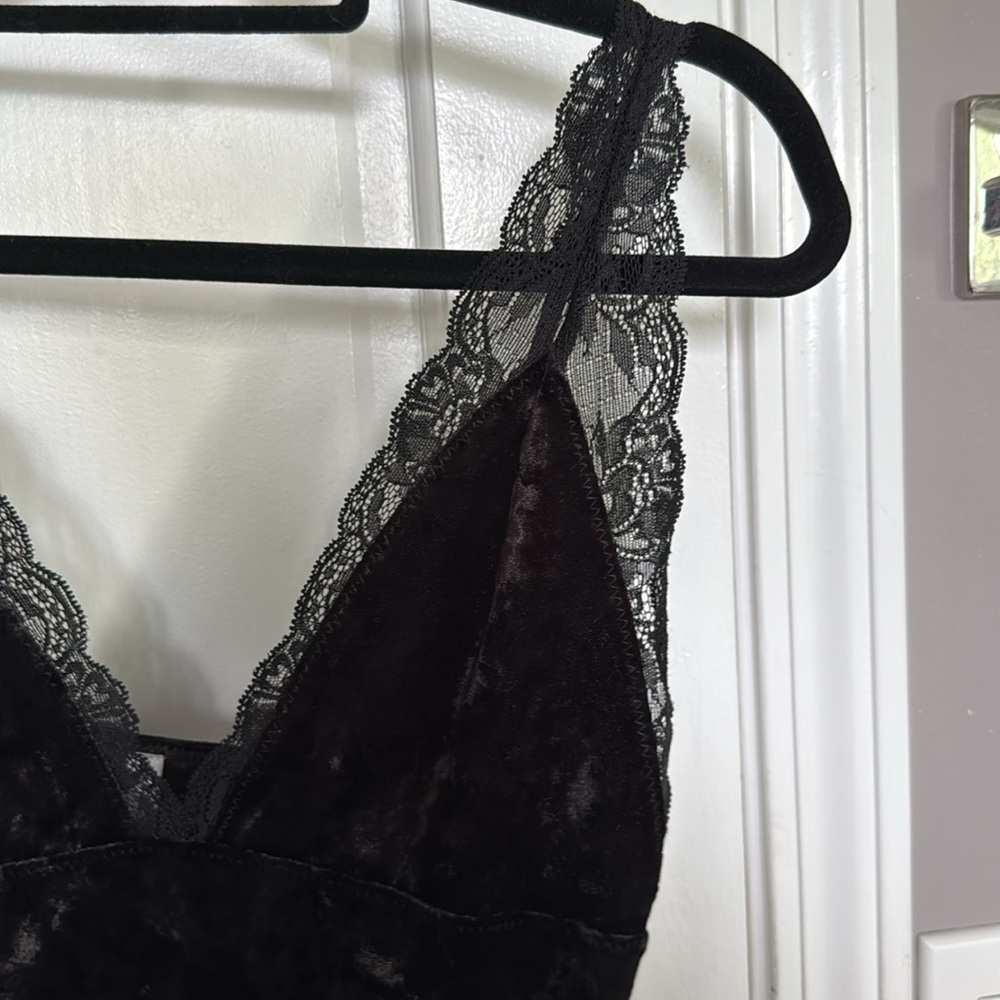 Intimately Free People Viper Velvet Bodycon Dress Black Lace Detail - Picture 7 of 7